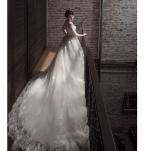 Long Sleeve Lace Wedding Gown | Wedding Gowns | RentSmart Asia | Renting Is The New Buying