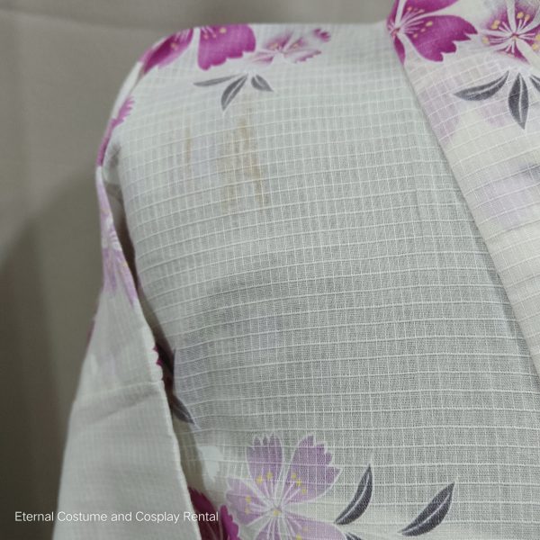 Japanese Traditional Yukata Female Beige Cream Base with Pink Sakura Printing for Rent - Image 3